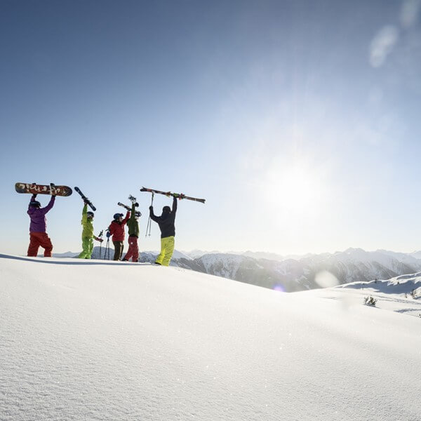 Skifahren mit traumhaftem Panoramablick in Flachau © TVB Flachau